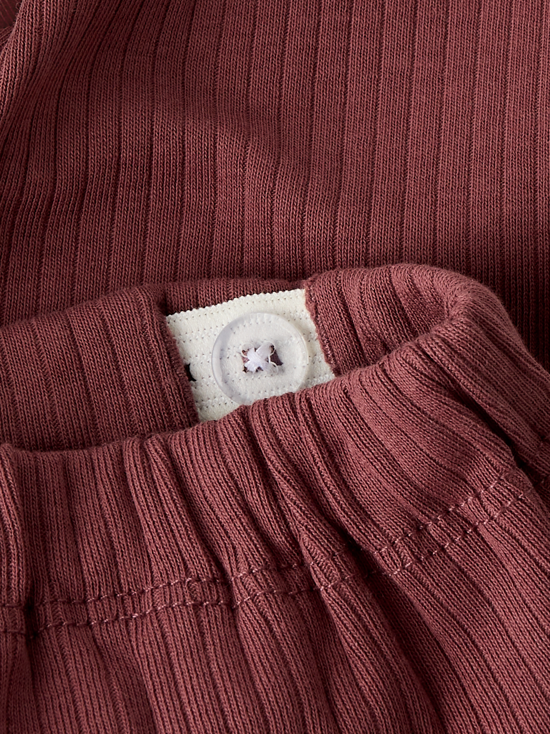 model_shot-front_full